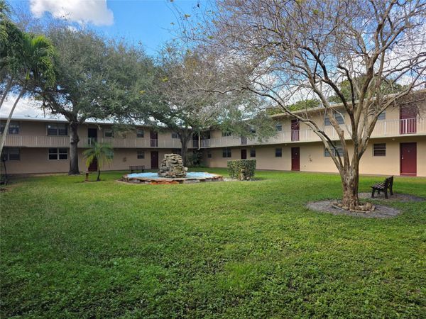 7173 Orange Dr, Unit 120, Davie, FL 33314