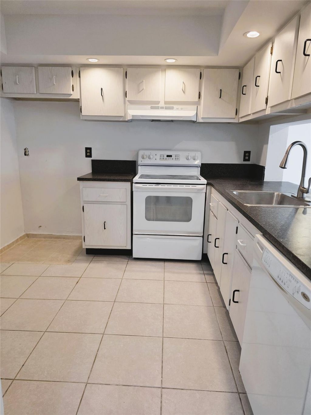 7173 Orange Drive, Unit 120, Davie, FL 33314 Photo