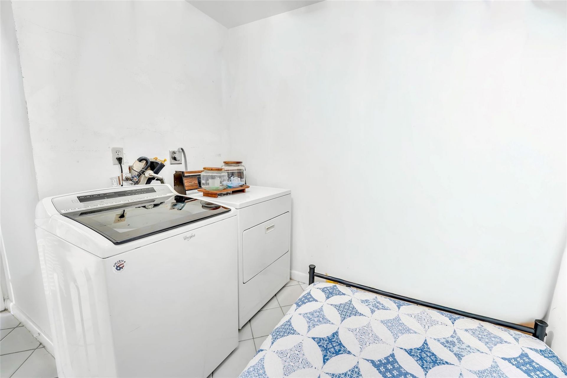 4975 E Sabal Palm Boulevard, Unit 408, Tamarac, FL 33319 Photo