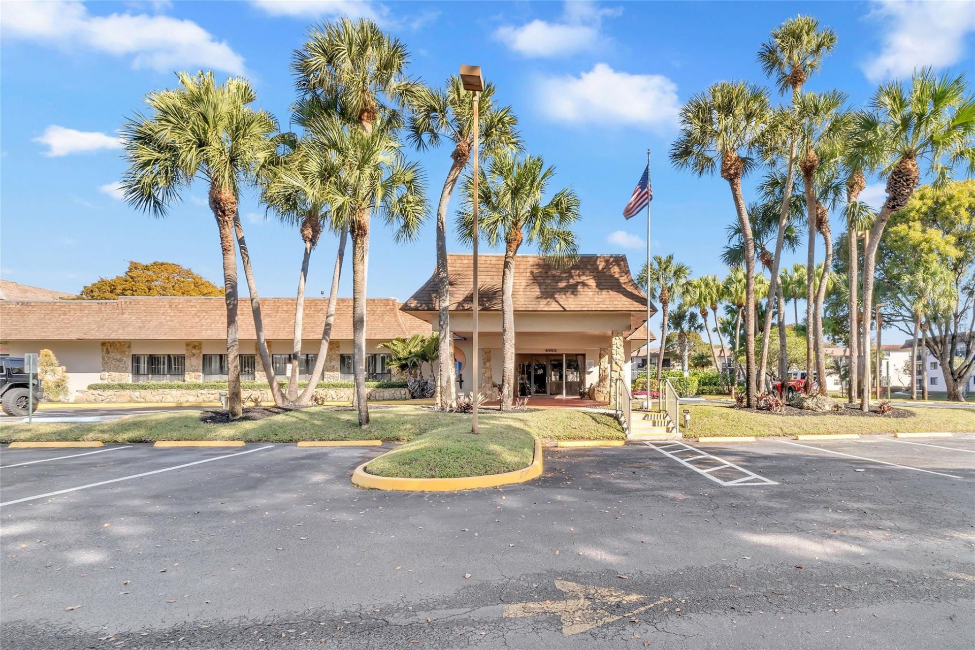 4975 E Sabal Palm Boulevard, Unit 408, Tamarac, FL 33319 Photo