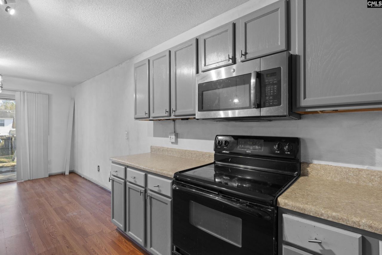 1104 Aderly Oak Drive  Photo 11