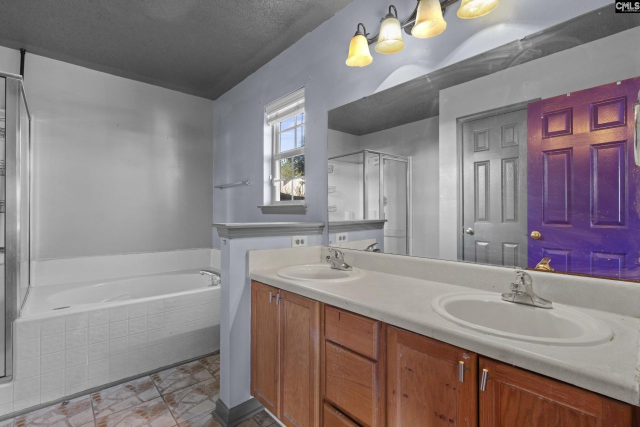 1104 Aderly Oak Drive  Photo 16