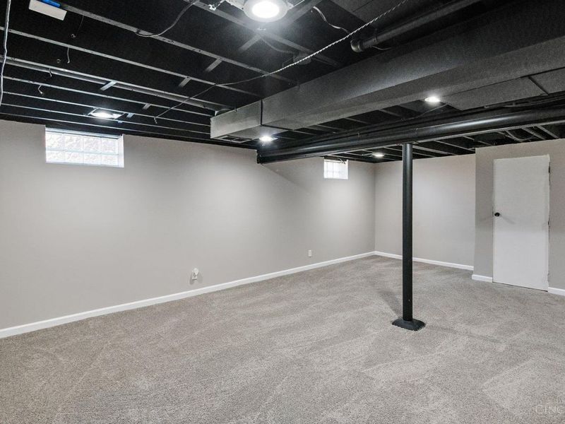 6085 Capri Drive, Cincinnati, OH 45224 Photo 25