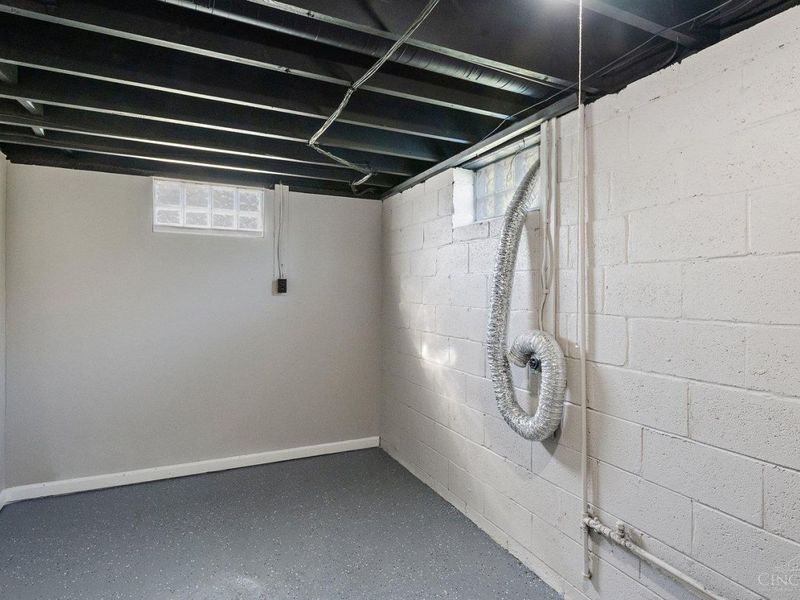 6085 Capri Drive, Cincinnati, OH 45224 Photo 32