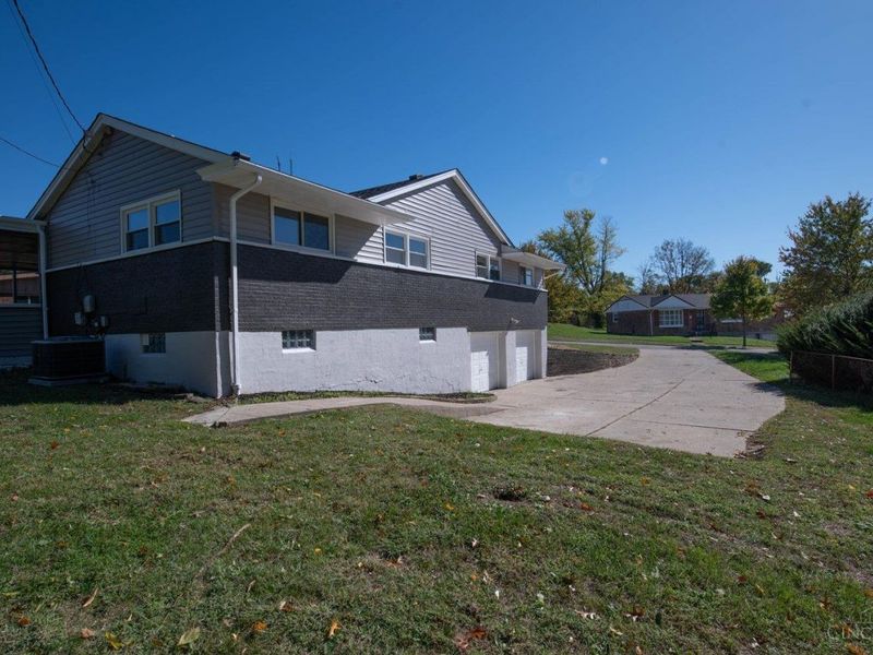 6085 Capri Drive, Cincinnati, OH 45224 Photo 38