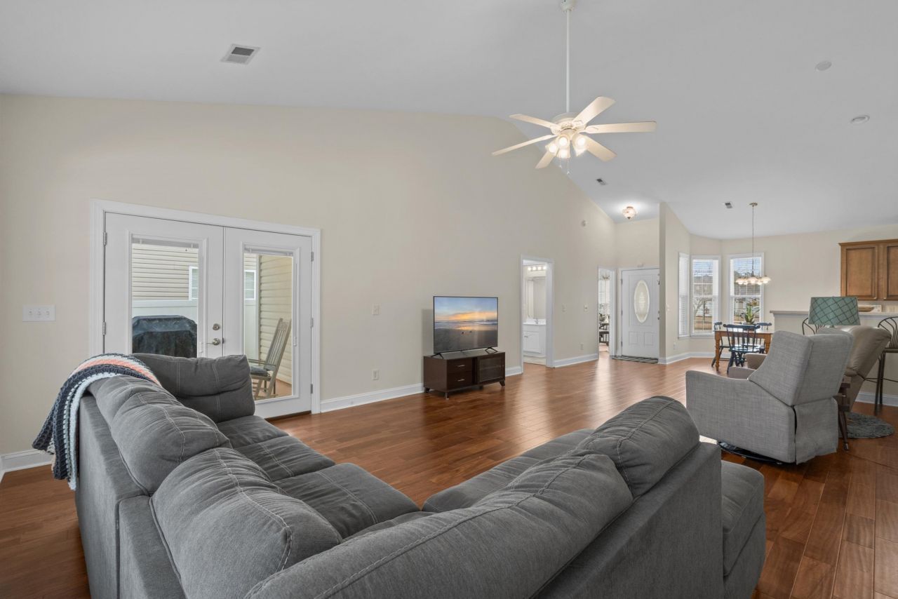 309 Sea Turtle Dr. Photo 9