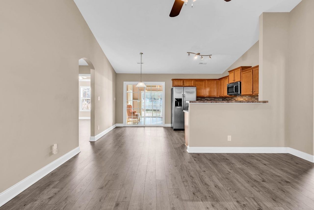 174 Cottage Creek Circle  Photo 4