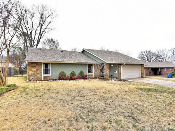 9213 E 68th Street, Tulsa, OK 74133