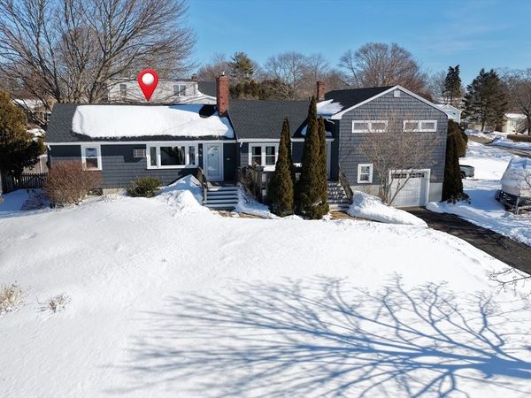 30 Haley Road, Unit 1, Marblehead, MA 01945