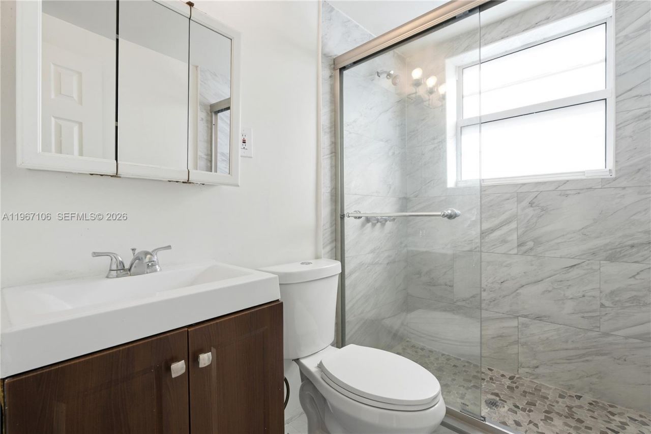 7530 Dickens Ave, Unit 2, Miami Beach, FL 33141 Photo