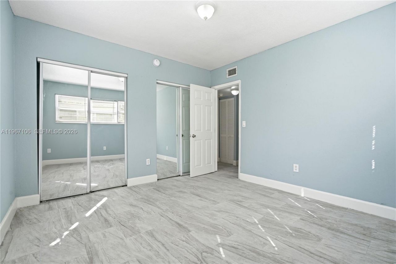 7530 Dickens Ave, Unit 2, Miami Beach, FL 33141 Photo