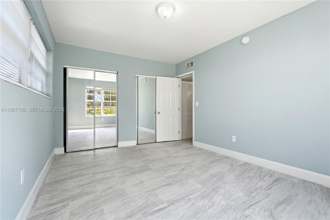 7530 Dickens Ave, Unit 2, Miami Beach, FL 33141 Photo