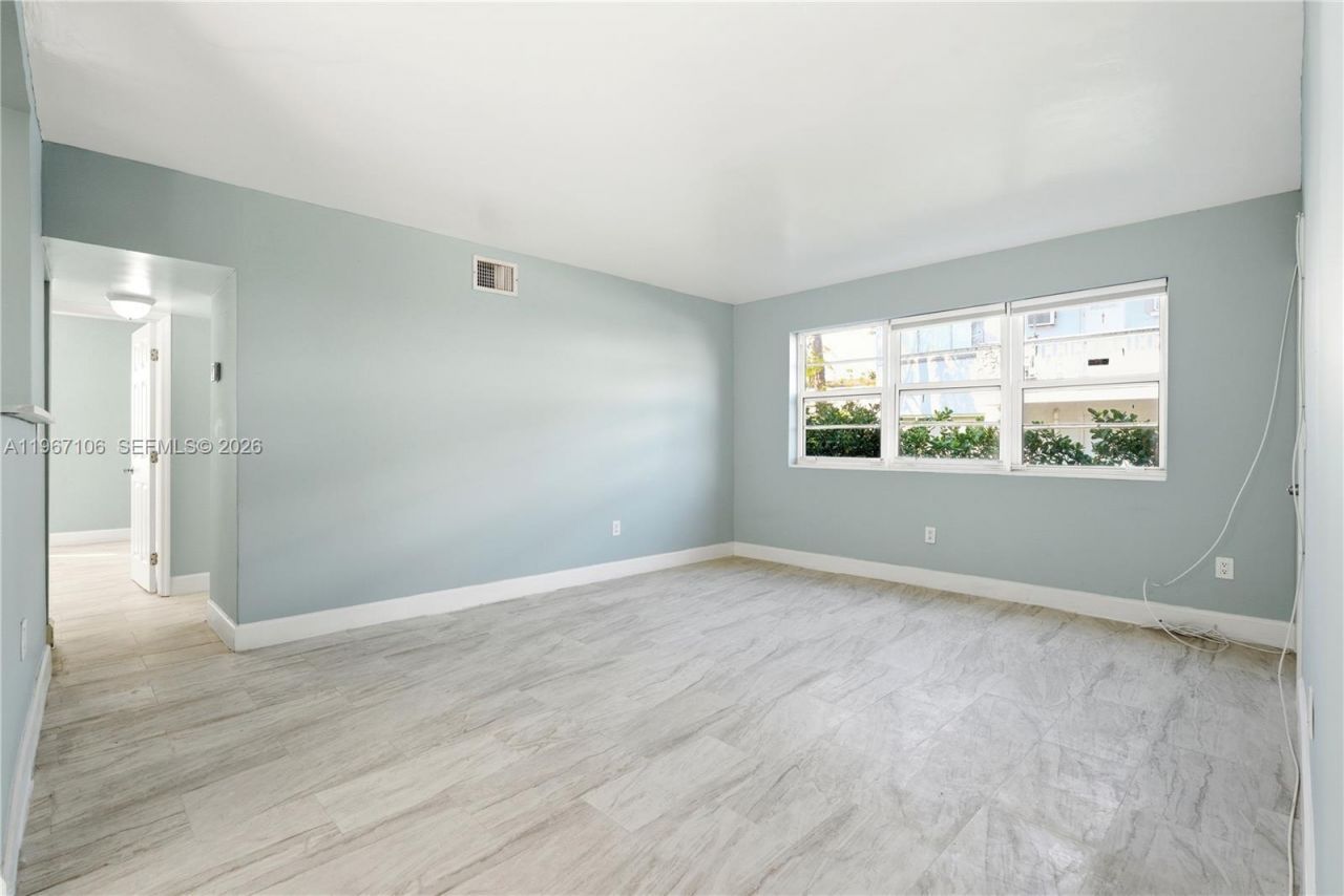 7530 Dickens Ave, Unit 2, Miami Beach, FL 33141 Photo