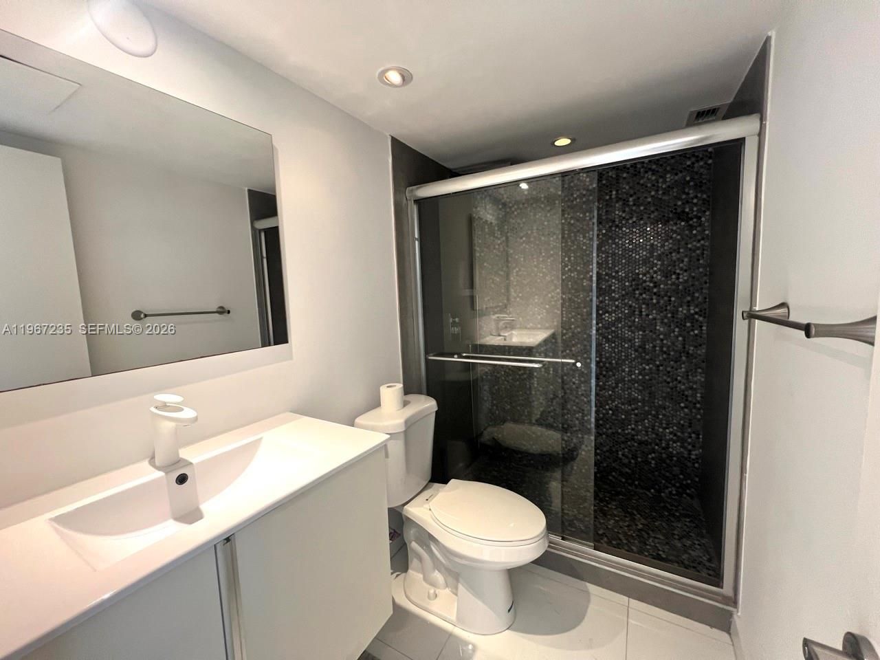 5555 Collins Ave , Unit 9Y, Miami Beach, FL 33140 Photo