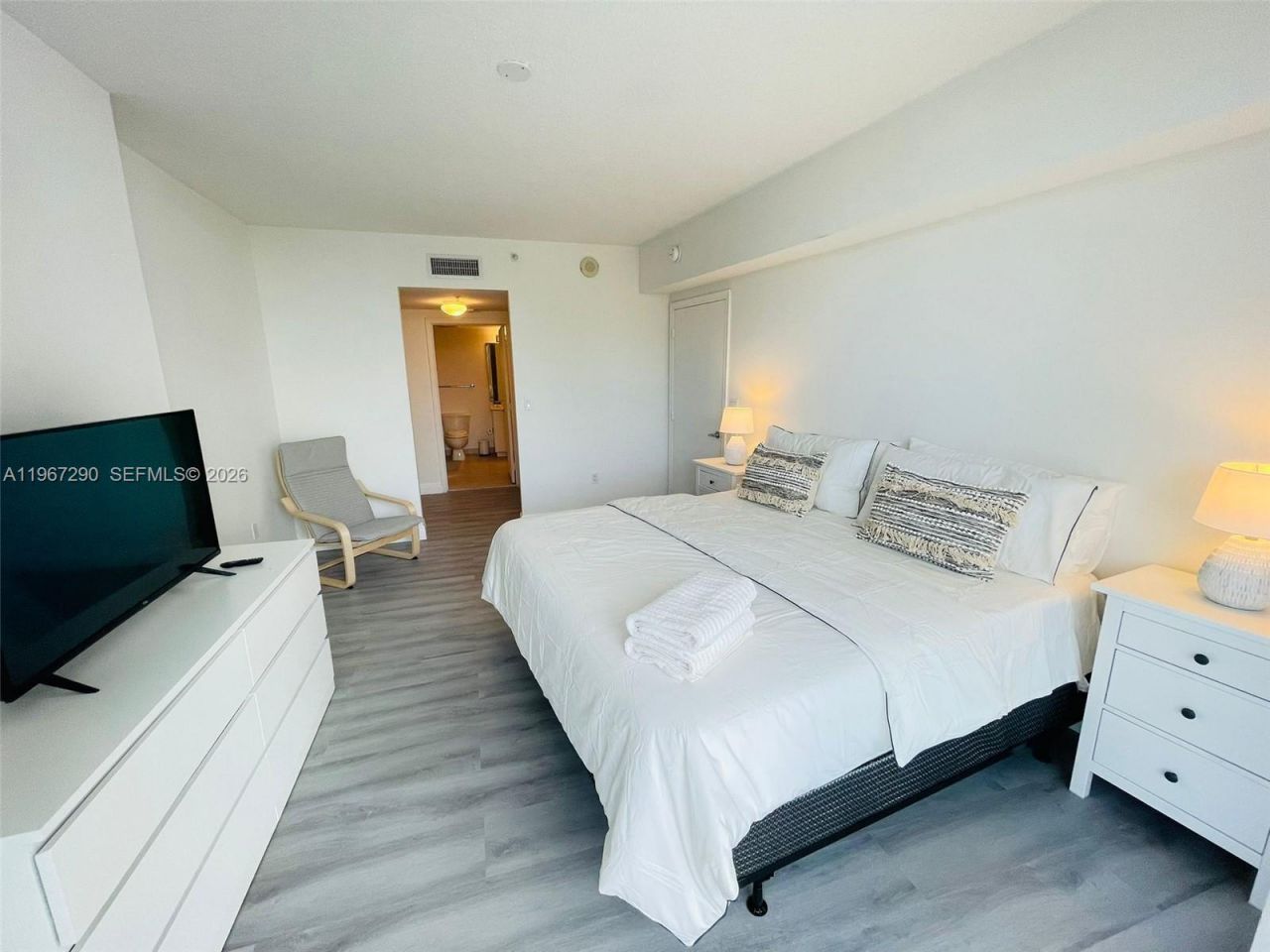 1750 N Bayshore Dr, Unit 2710, Miami, FL 33132 Photo