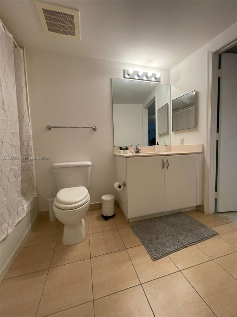 1750 N Bayshore Dr, Unit 2710, Miami, FL 33132 Photo