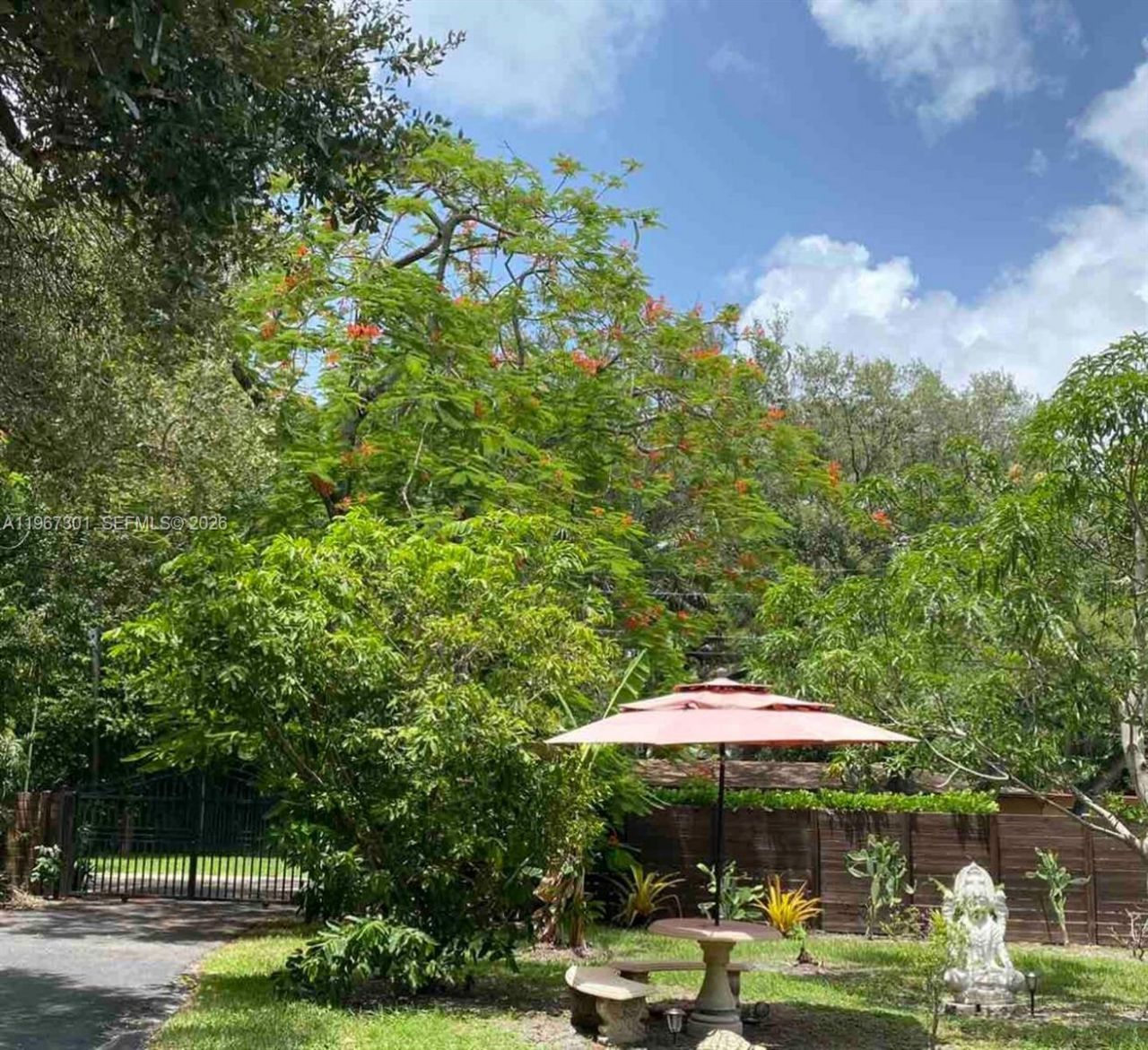 1760 NE 144th St, Miami, FL 33181 Photo