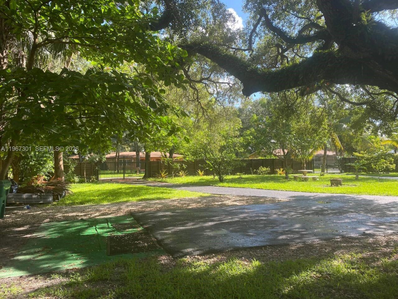 1760 NE 144th St, Miami, FL 33181 Photo