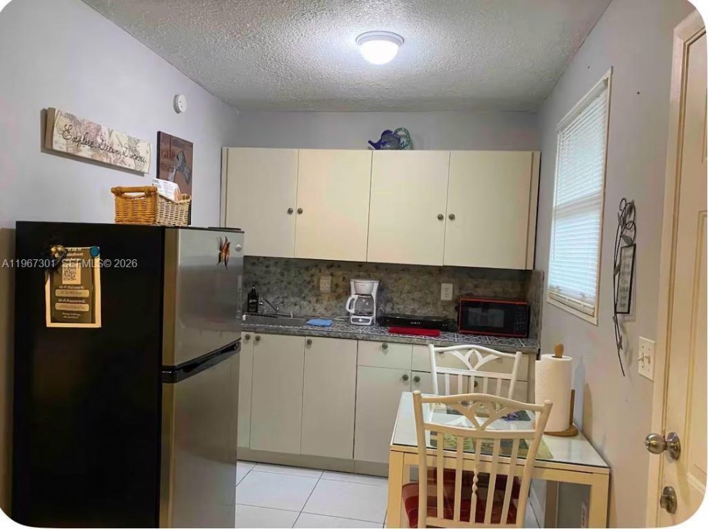 1760 NE 144th St, Miami, FL 33181 Photo