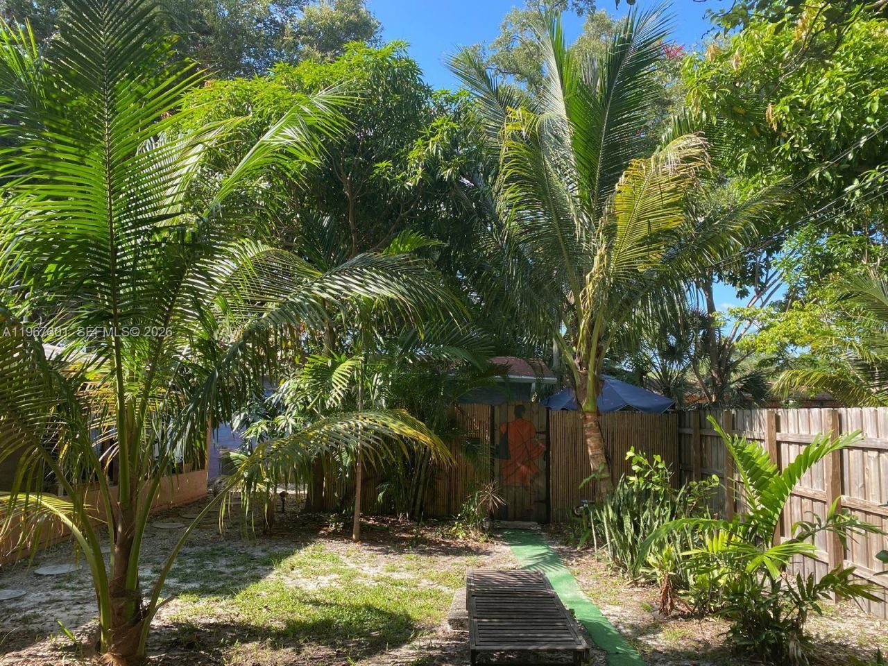 1760 NE 144th St, Miami, FL 33181 Photo