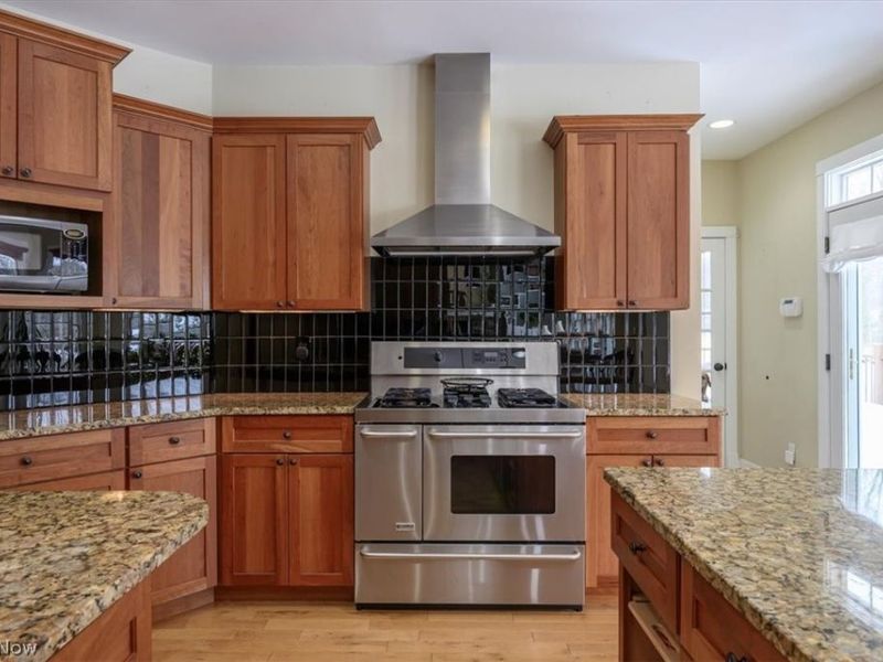 11355 Beechnut Lane, Chardon, OH 44024 Photo 13