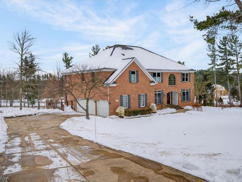 11355 Beechnut Lane, Chardon, OH 44024 Photo 2