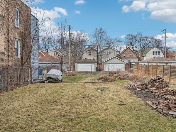 1028 N Hamlin Avenue, Chicago, IL 60651