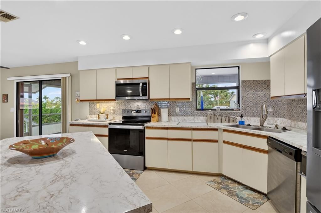 3630 Outrigger Ln, Saint James City, FL 33956 Photo