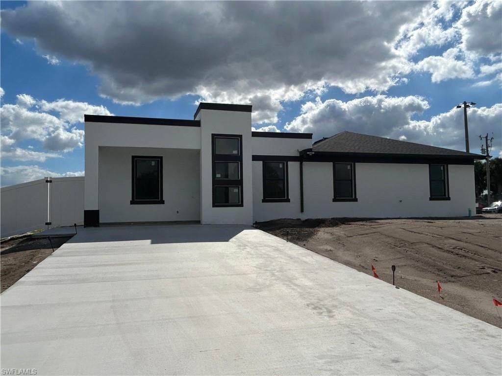 836/838 Milwaukee Blvd, Lehigh Acres, FL 33974 Photo