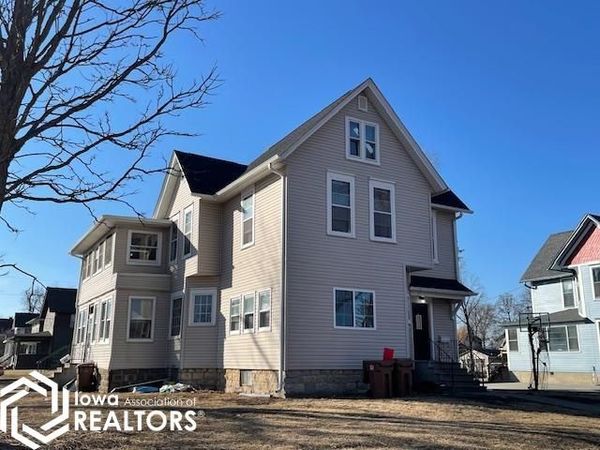 821 8Th Avenue, Grinnell, IA 50112