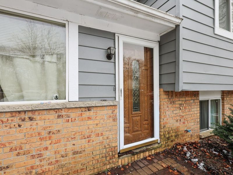 4580 Fairgrove Road, Columbus, OH 43231 Photo 2