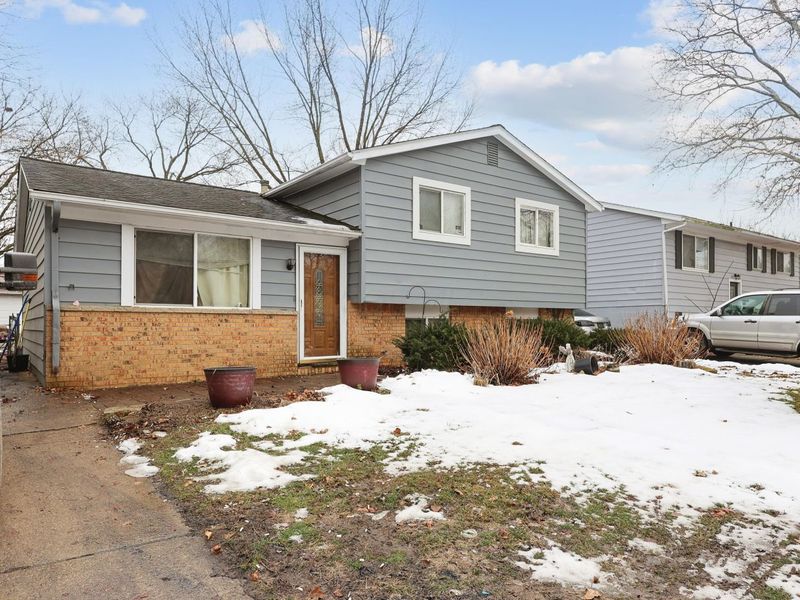 4580 Fairgrove Road, Columbus, OH 43231 Photo 3