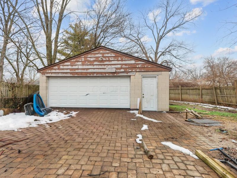 4580 Fairgrove Road, Columbus, OH 43231 Photo 5