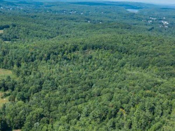 2 Melissa Drive, Lewiston, ME 04240