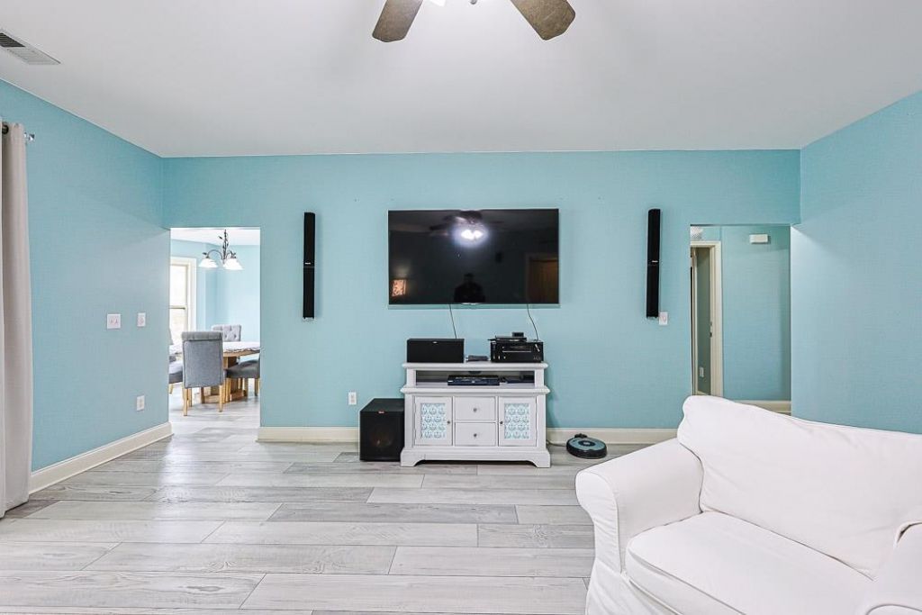 5858 Bluewater Rd. Photo 9