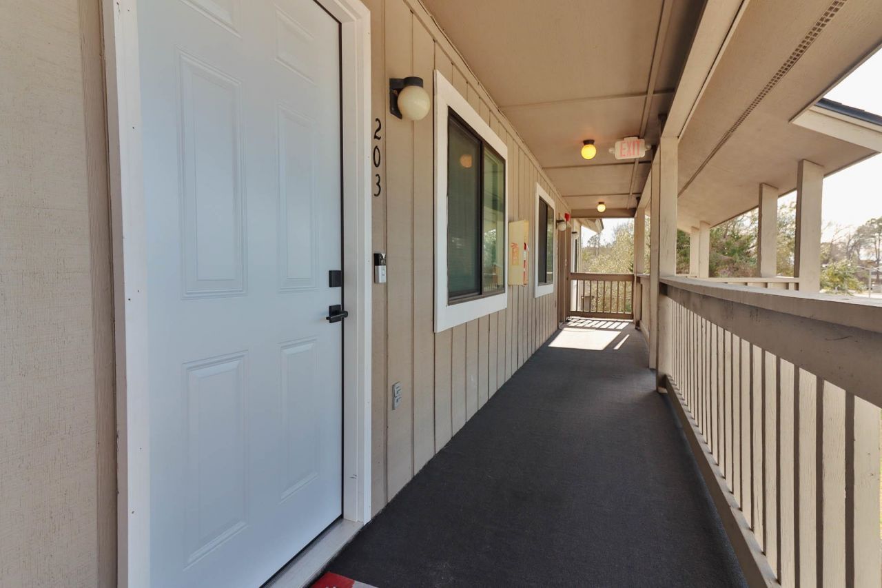 603 Wagon Wheel Rd. Photo 13