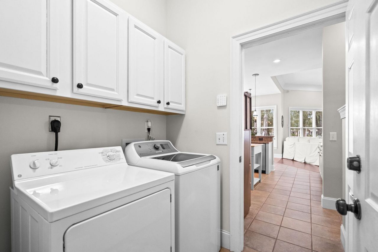 921 Tidewater Dr. Photo 35