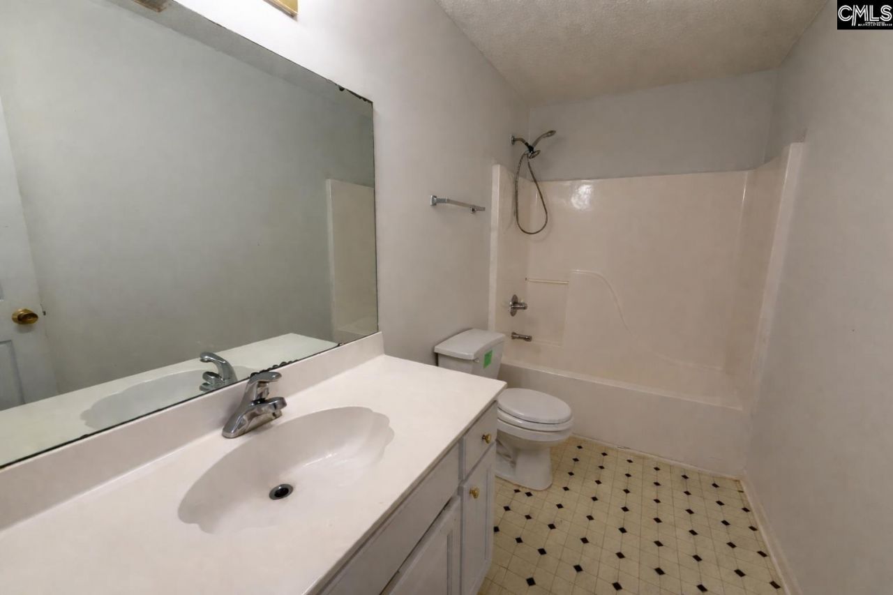 403 Beech Glen Drive Photo 12