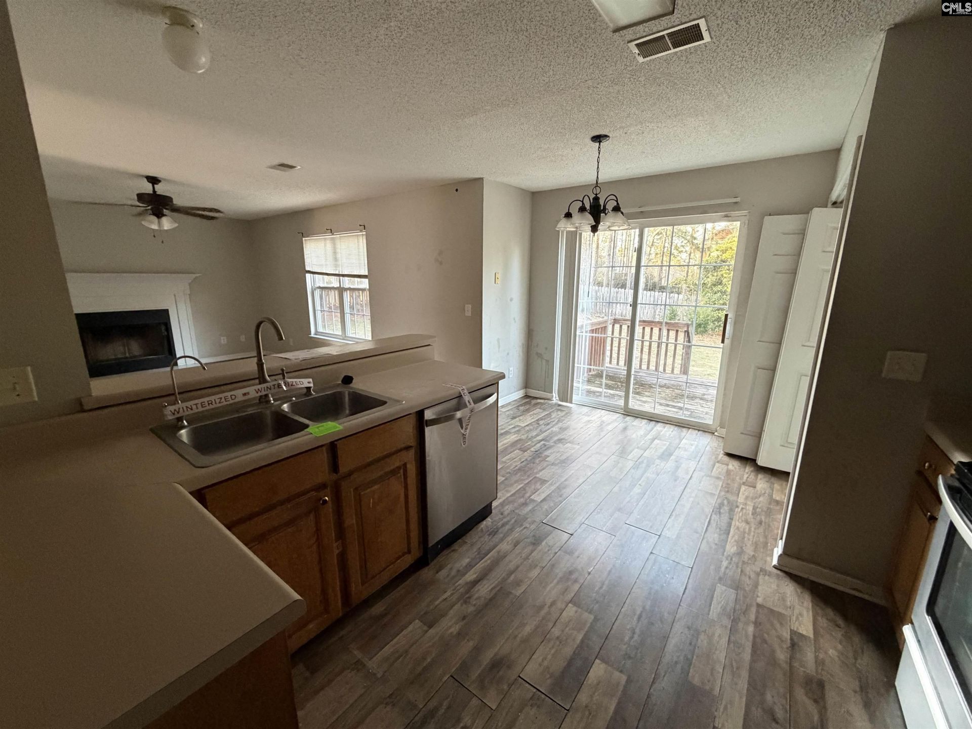 403 Beech Glen Drive Photo 5