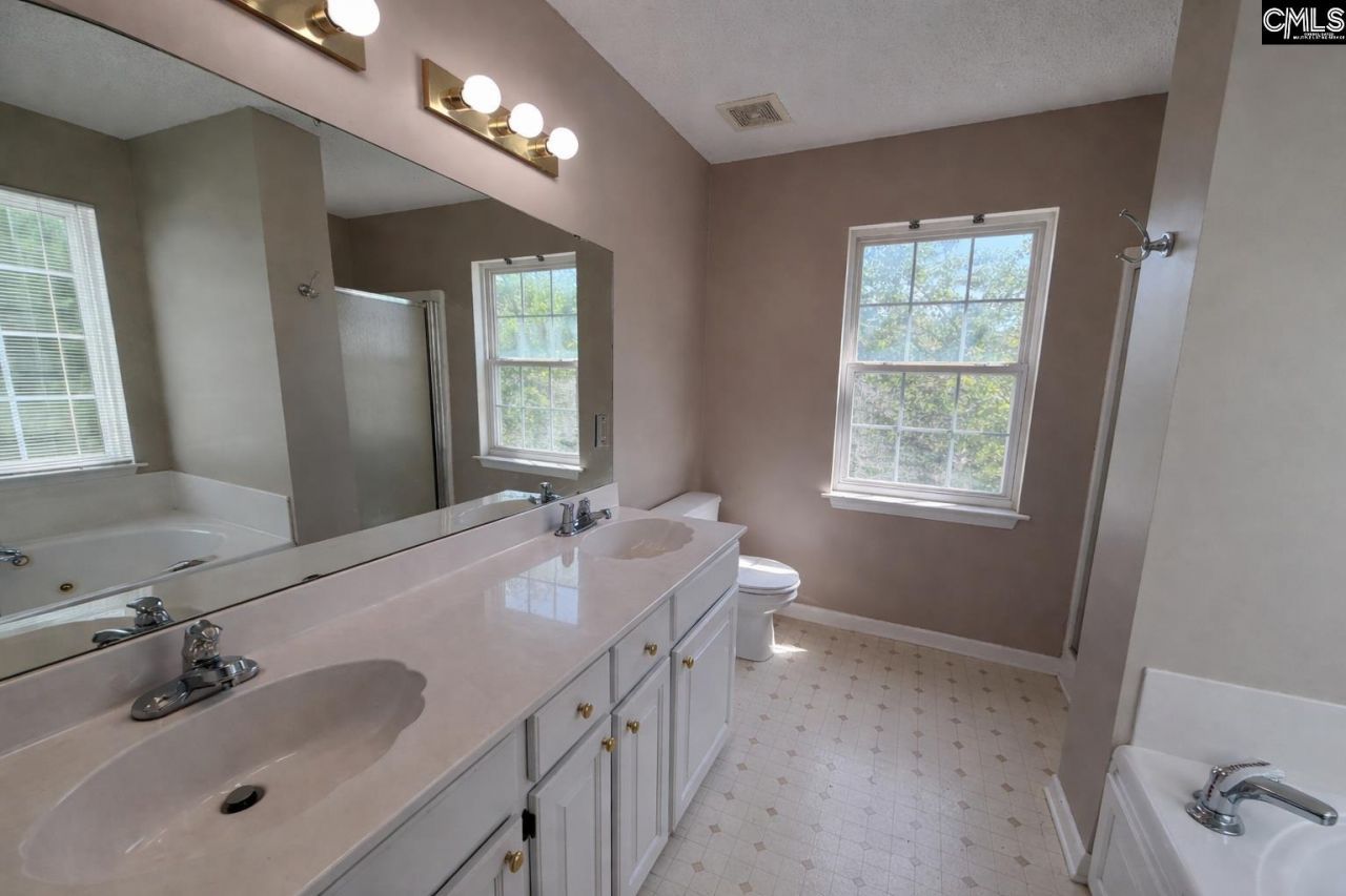 403 Beech Glen Drive Photo 8