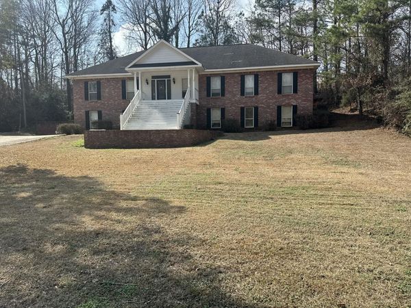 2005 Hidden Valley, Columbus, MS 39701