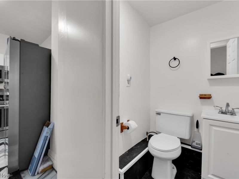 12015 Osceola Avenue, Cleveland, OH 44108 Photo 14