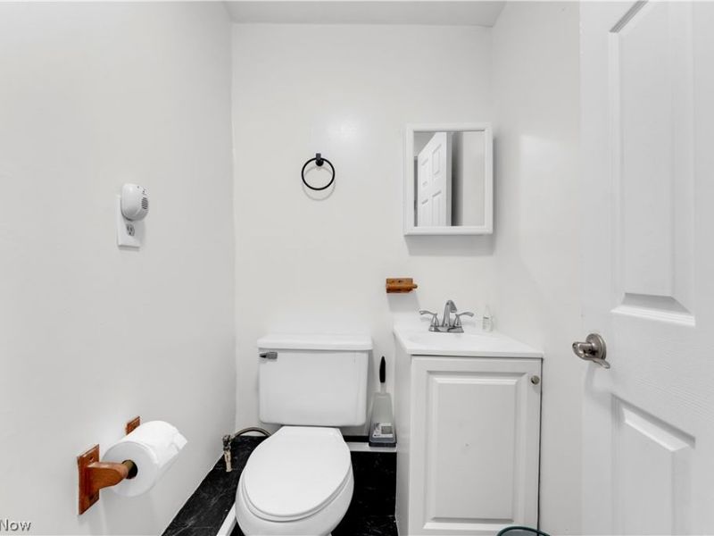 12015 Osceola Avenue, Cleveland, OH 44108 Photo 15