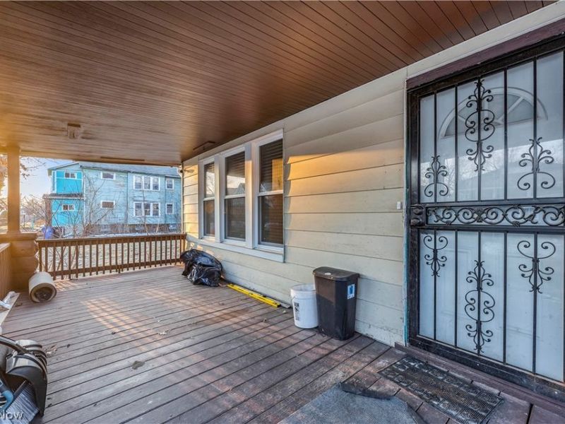 12015 Osceola Avenue, Cleveland, OH 44108 Photo 3