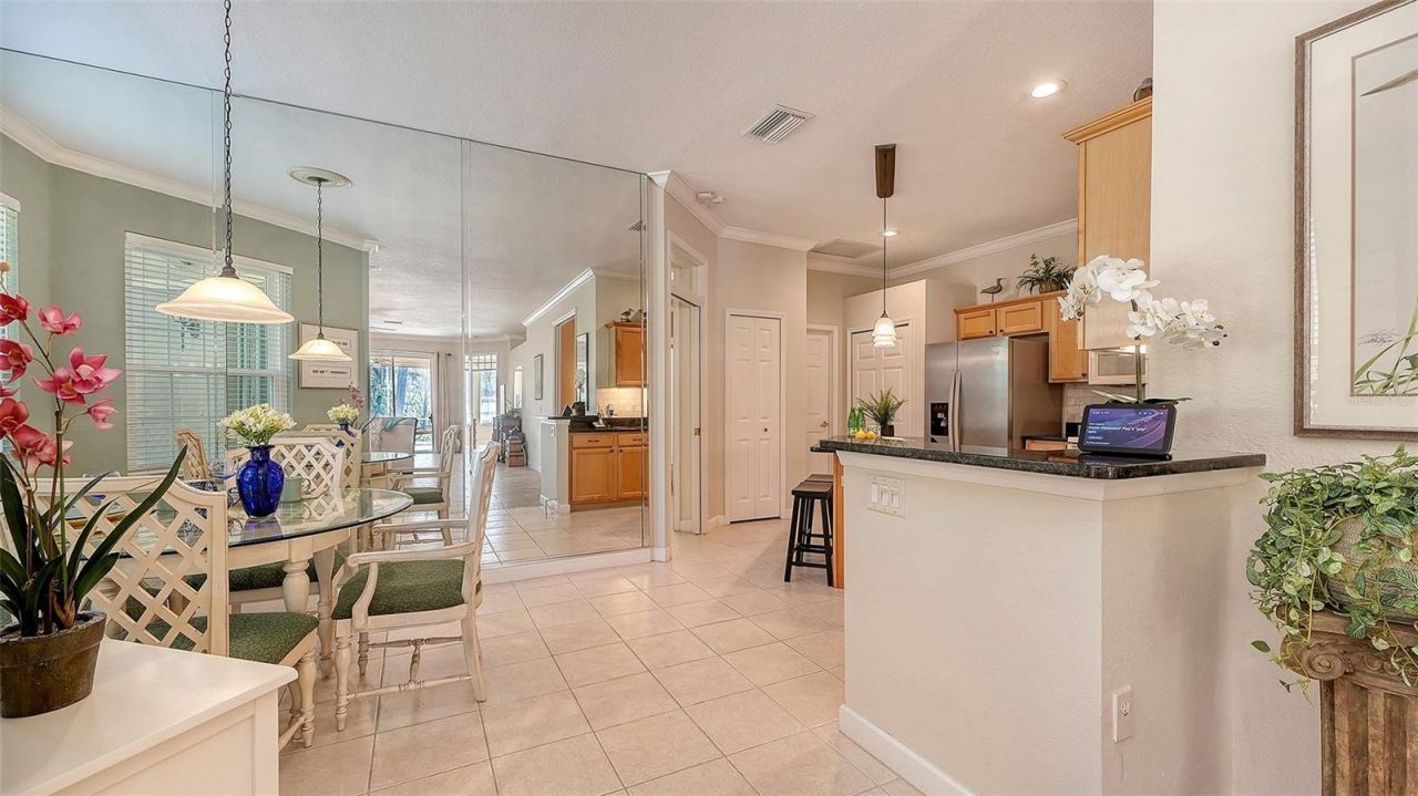 4906 Lakescene Place, Sarasota, FL 34243 Photo