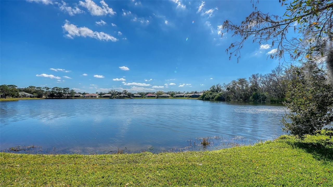 4906 Lakescene Place, Sarasota, FL 34243 Photo