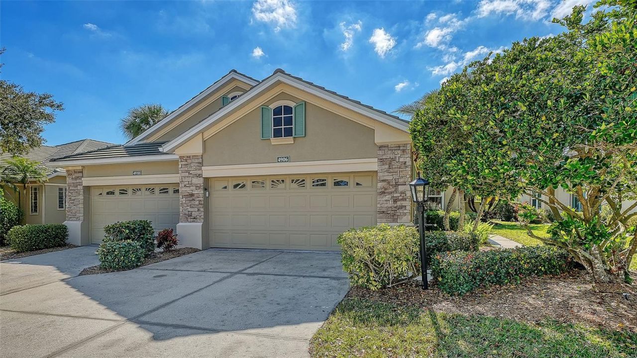 4906 Lakescene Place, Sarasota, FL 34243 Photo