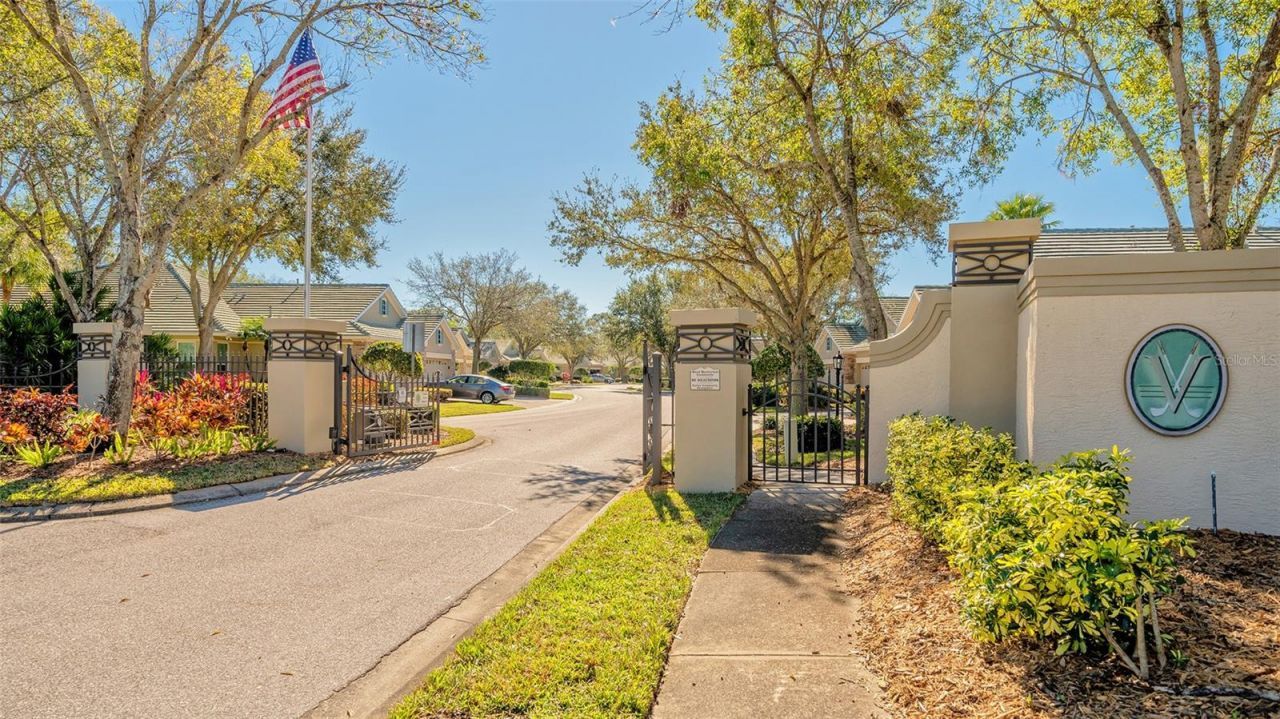 4906 Lakescene Place, Sarasota, FL 34243 Photo