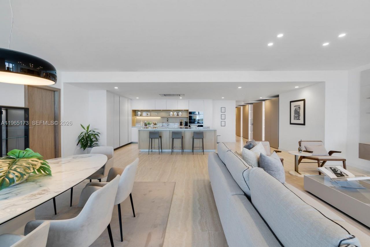 1135 103rd St, Unit PH3, Bay Harbor Islands, FL 33154 Photo