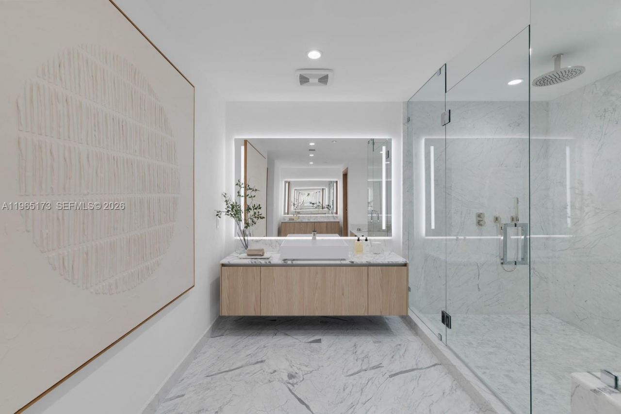 1135 103rd St, Unit PH3, Bay Harbor Islands, FL 33154 Photo